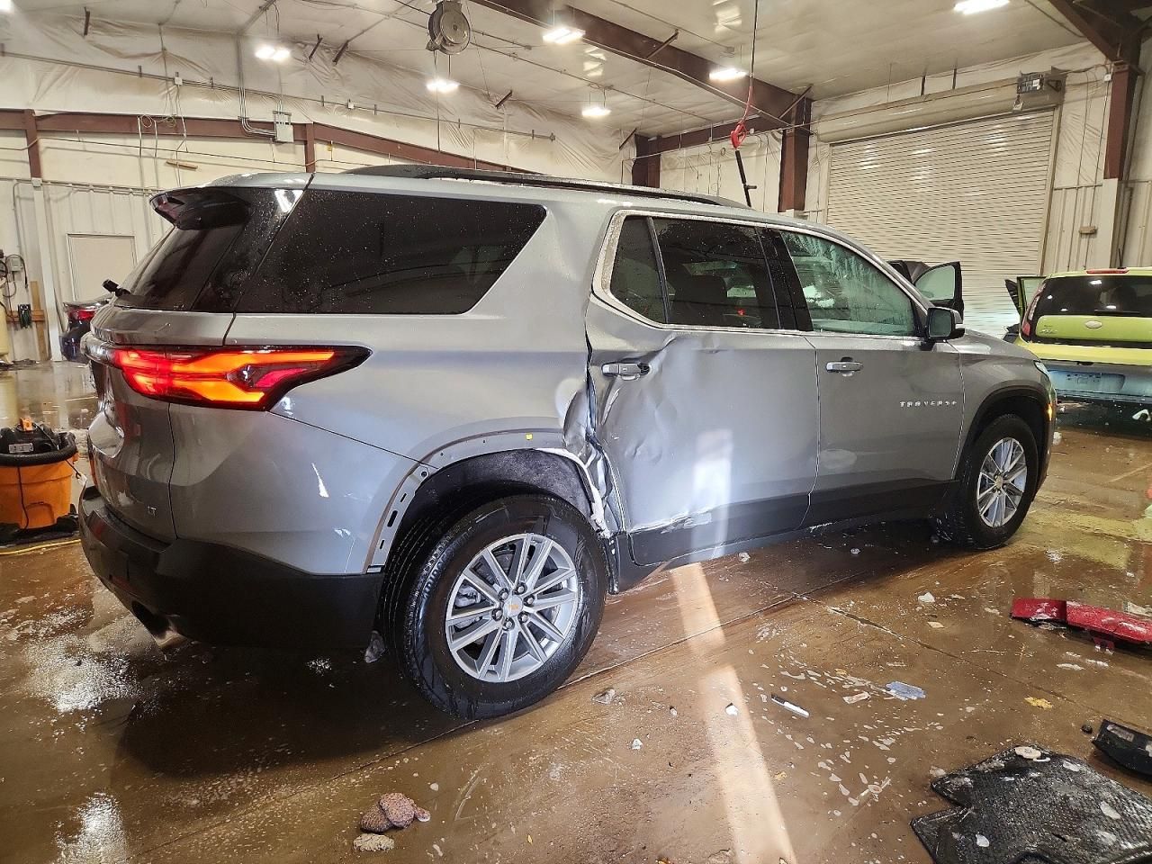 2023 Chevrolet Traverse lt