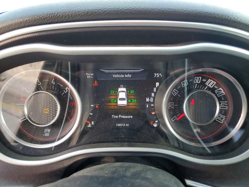 2015 Dodge Challenger sxt Plus