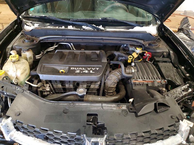 2013 Dodge Avenger se