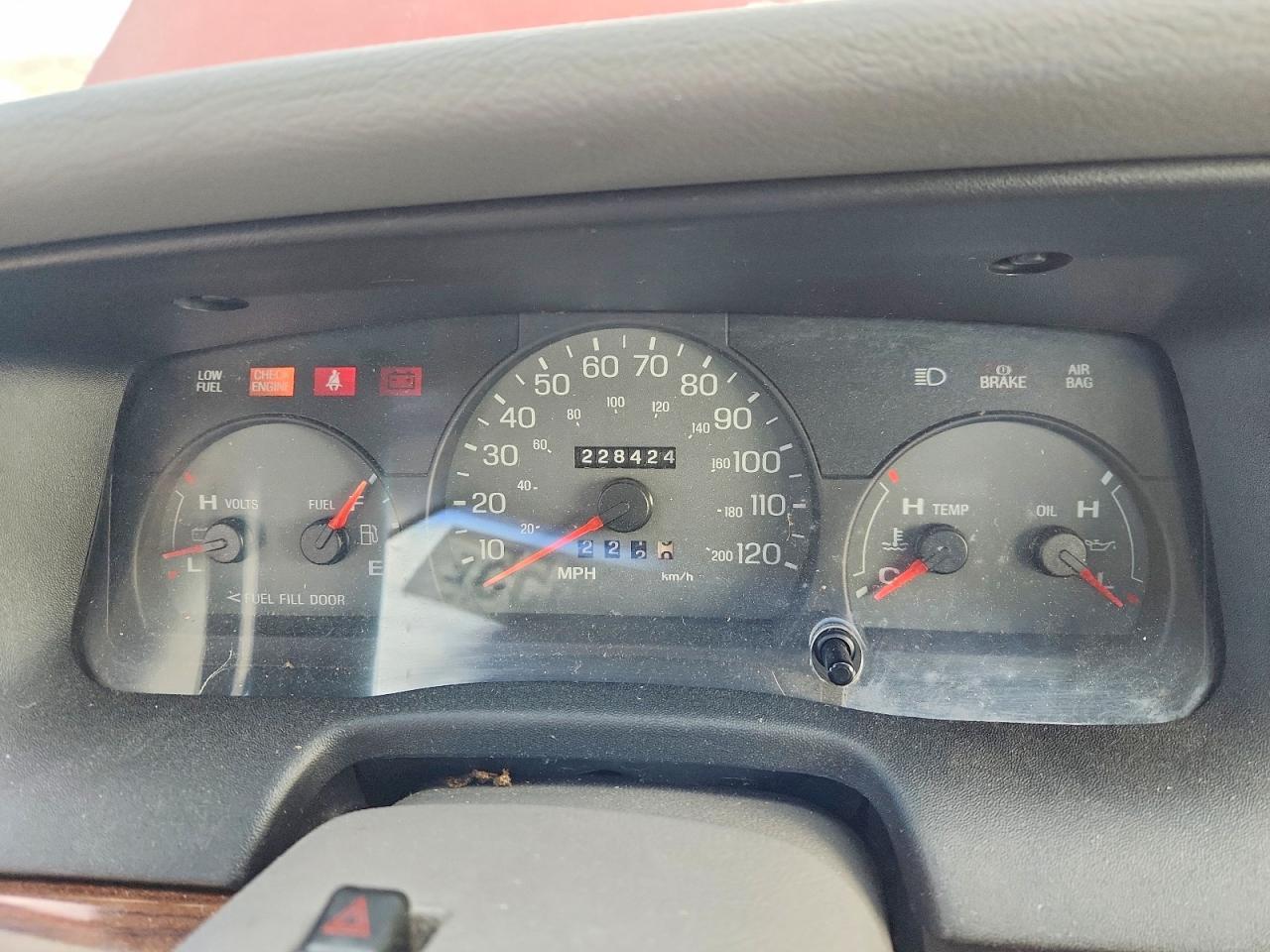 2002 Ford Crown Victoria lx
