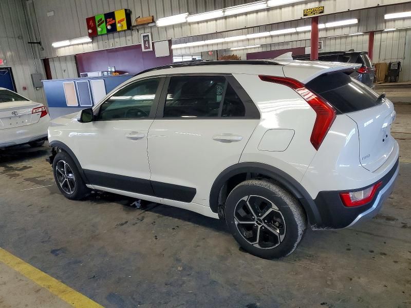 2025 KIA Niro lx