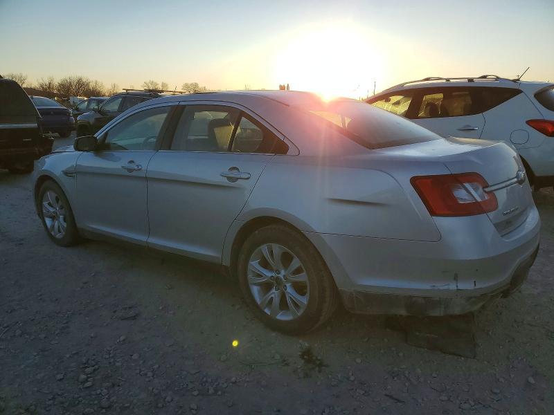 2010 Ford Taurus sel