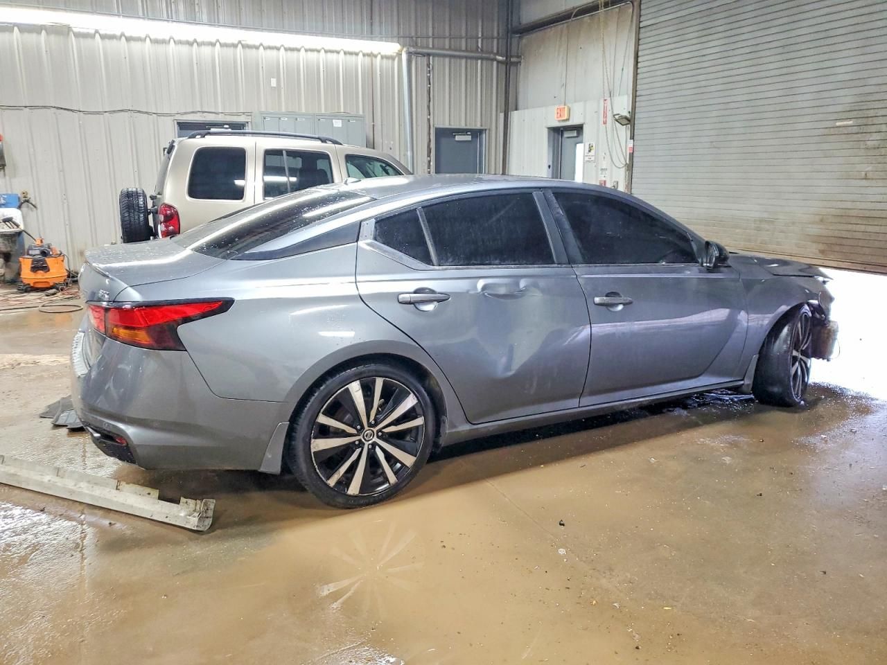 2020 Nissan Altima sr