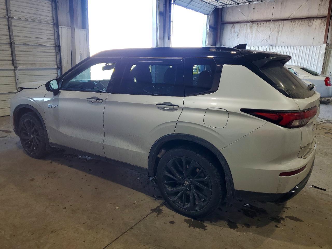 2025 Mitsubishi Outlander sel