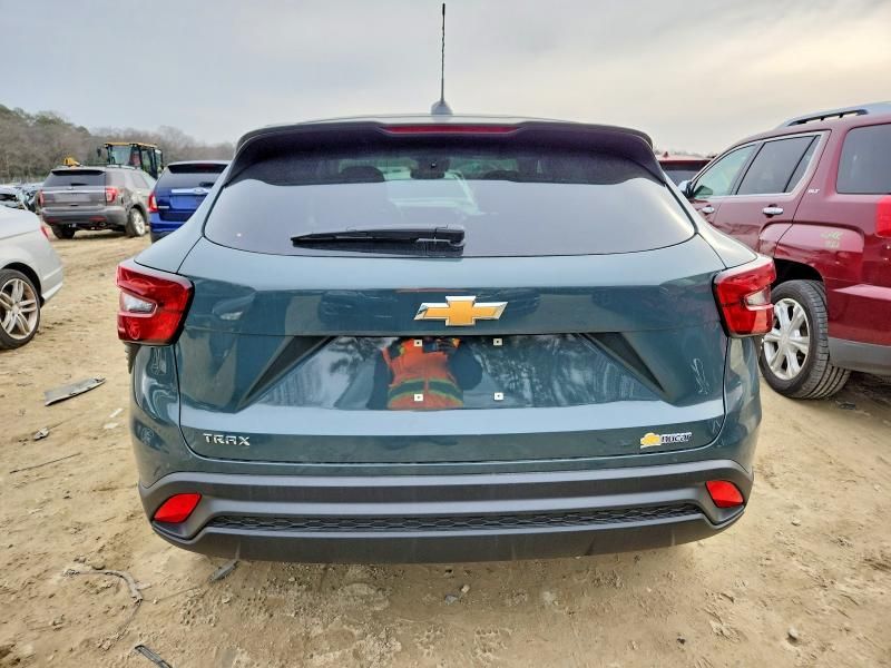 2025 Chevrolet Trax ls