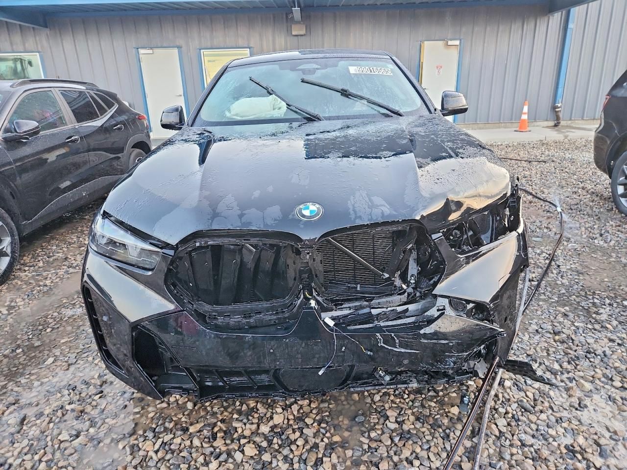 2025 BMW X6 Xdrive40i