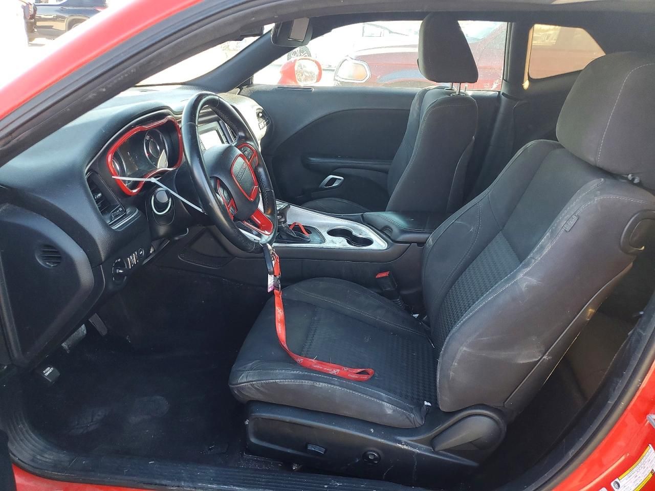 2015 Dodge Challenger sxt