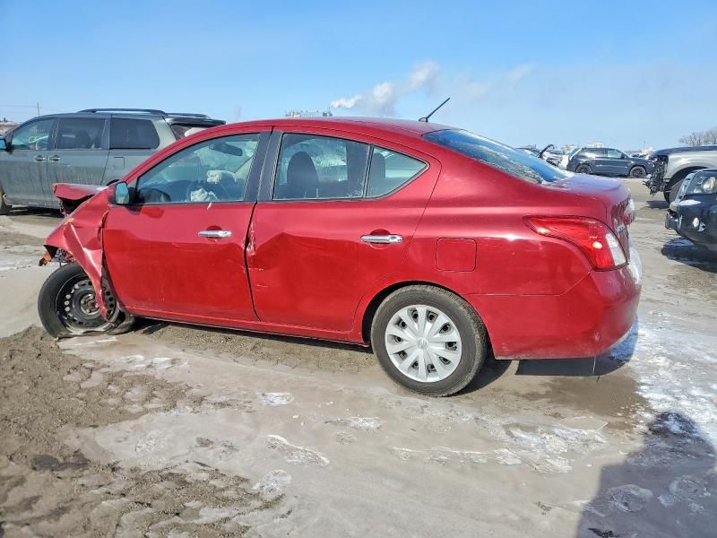 2012 Nissan Versa s