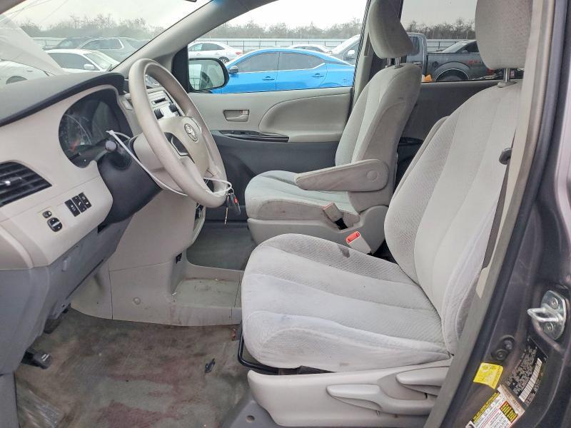 2011 Toyota Sienna Base