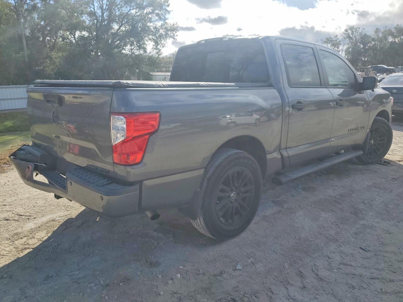 2019 Nissan Titan SV
