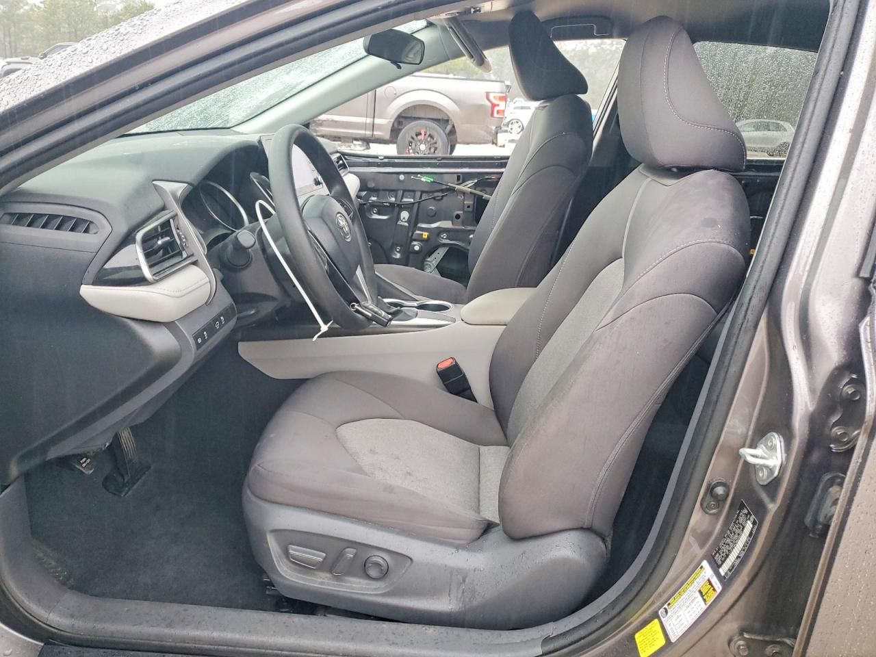 2021 Toyota Camry le