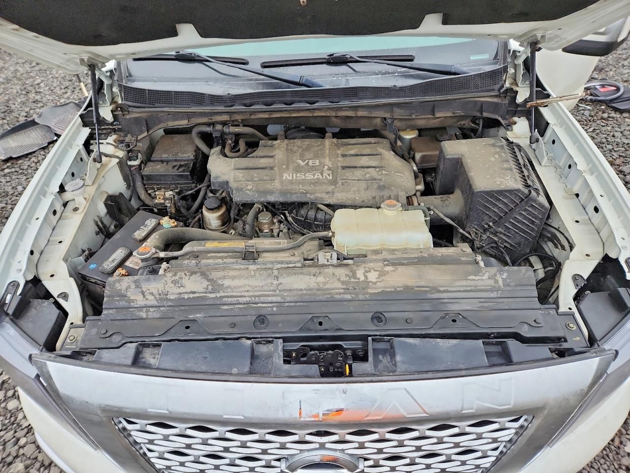 2016 Nissan Titan xd sl