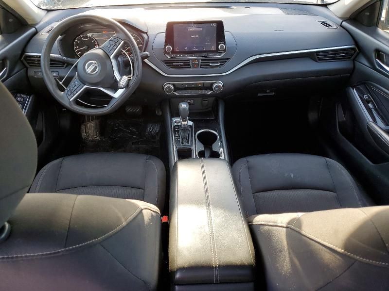 2021 Nissan Altima sv