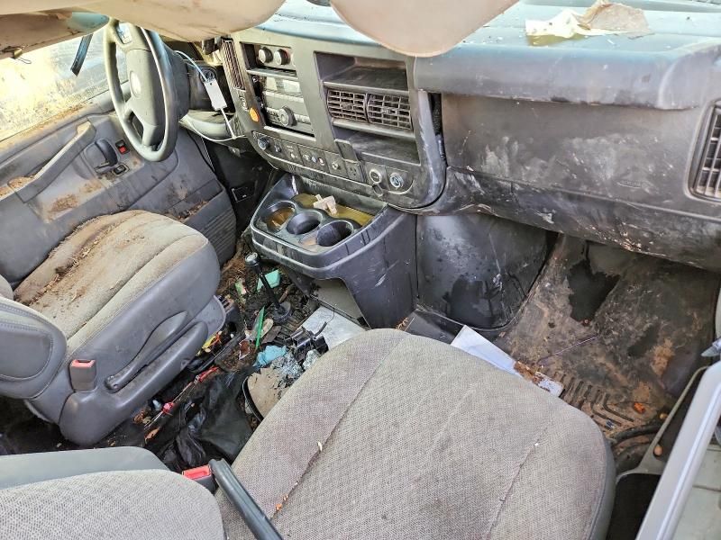 2021 Chevrolet Express 3500 Delivery van