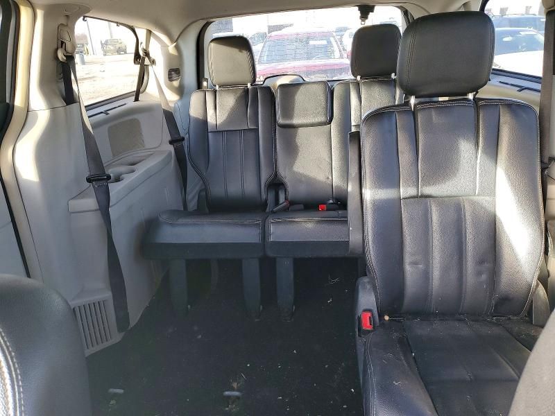 2015 Chrysler Town & Country Touring