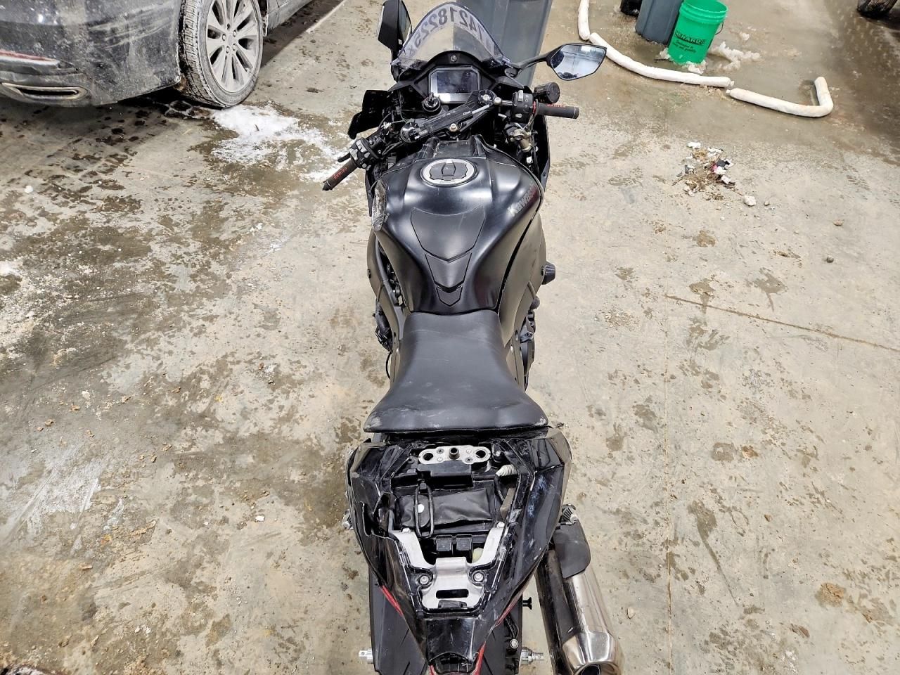 2024 Kawasaki ZX1002 M