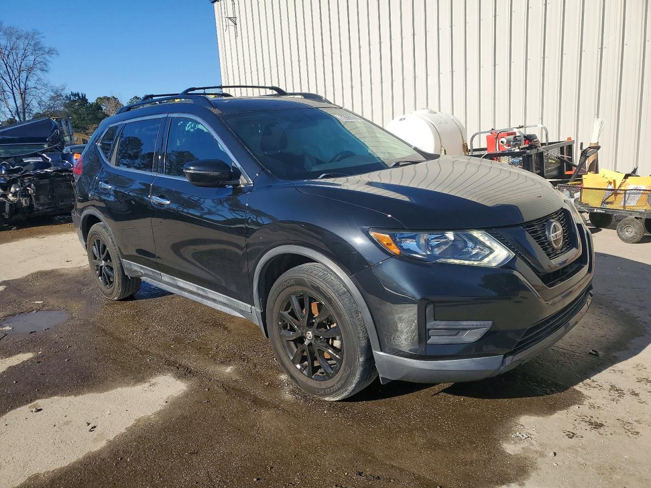 2018 Nissan Rogue s