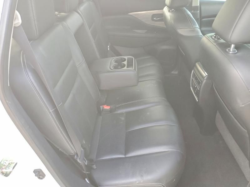 2016 Nissan Murano s