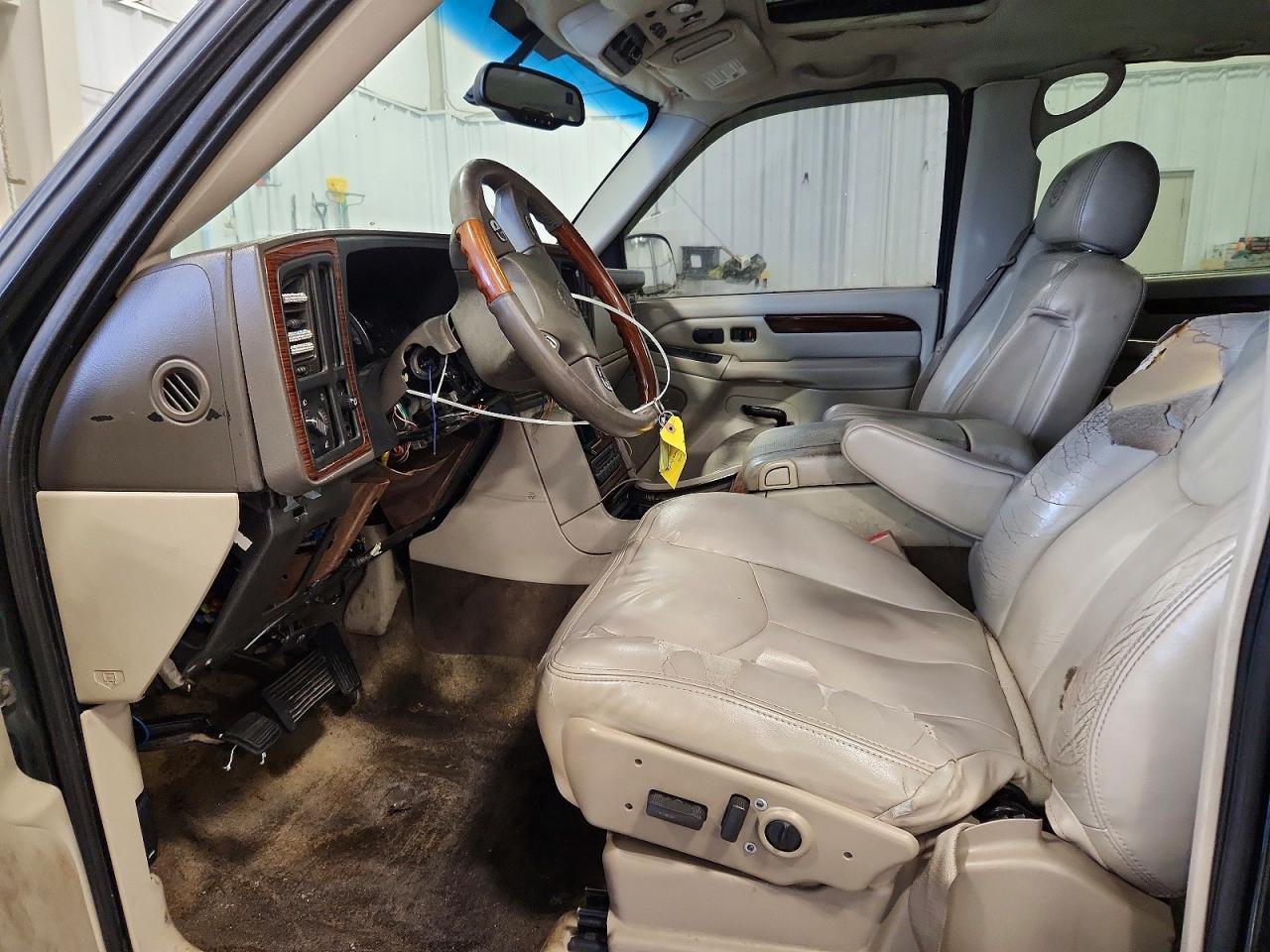 2003 Cadillac Escalade Luxury