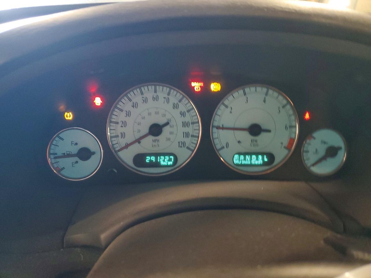 2004 Chrysler Town & Country Touring