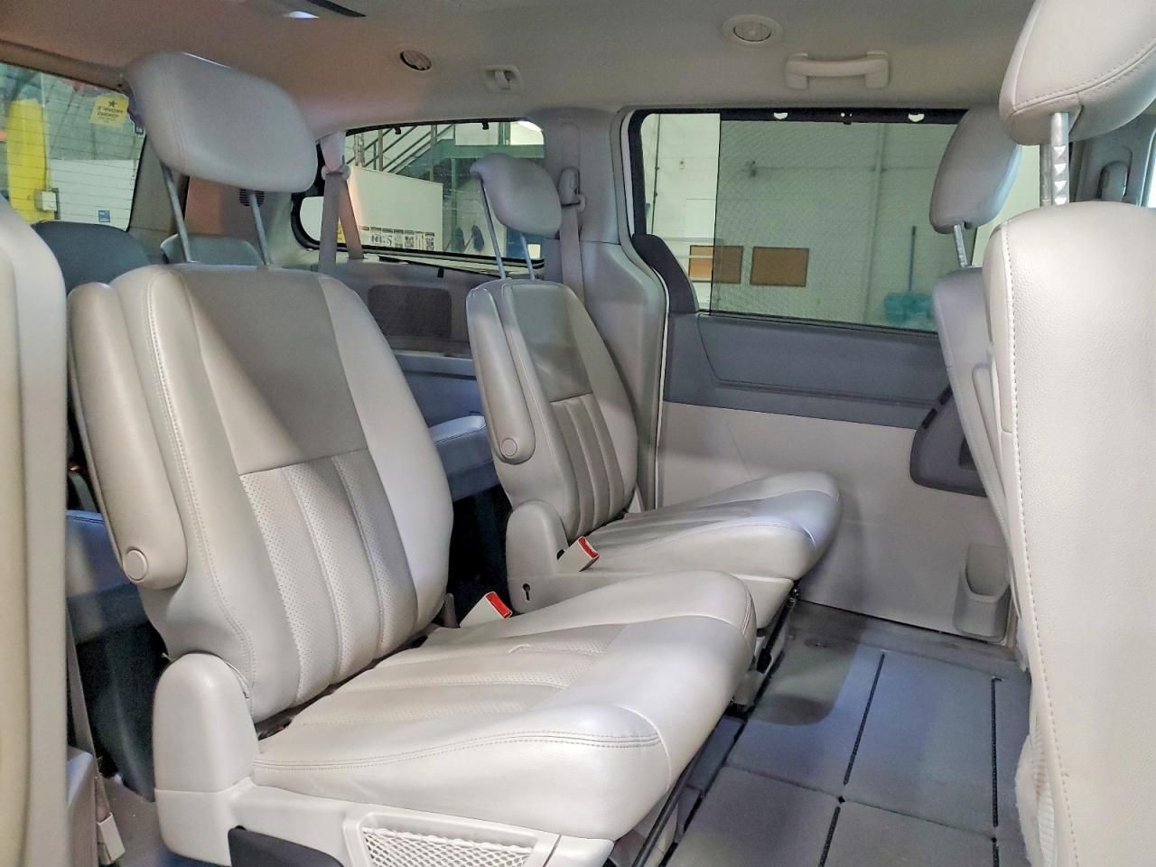 2009 Chrysler Town & Country Touring