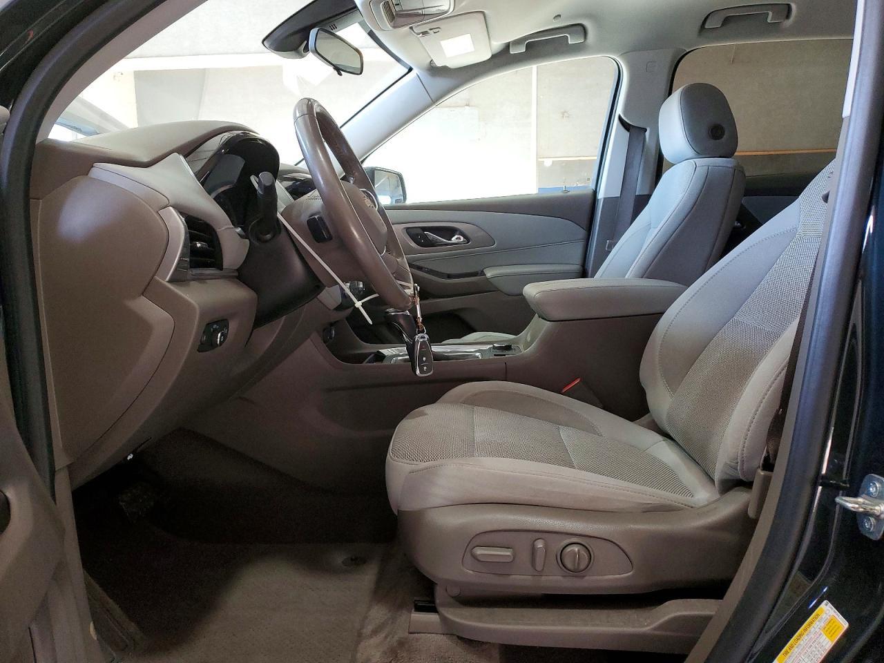 2020 Chevrolet Traverse lt