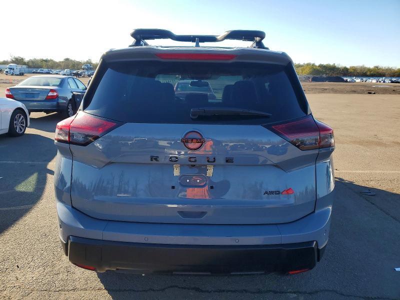 2025 Niss Rogue sv