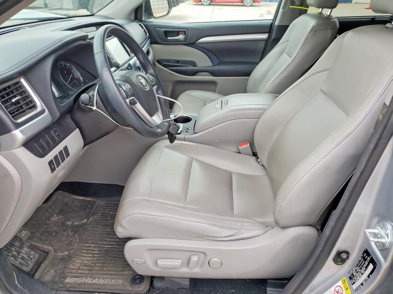 2016 Toyota Highlander xle
