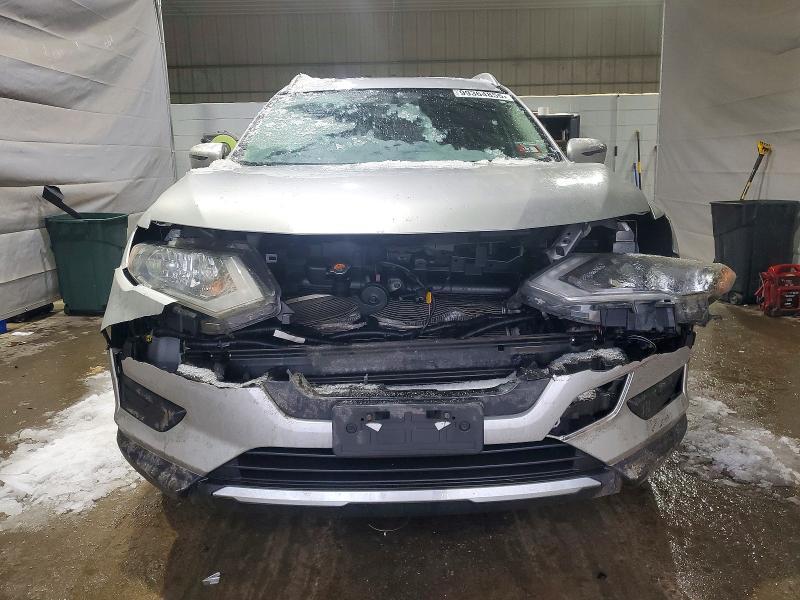 2018 Niss Rogue s