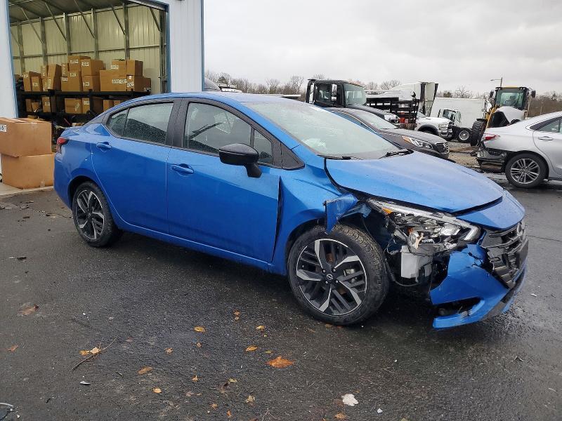 2024 Nissan Versa sr