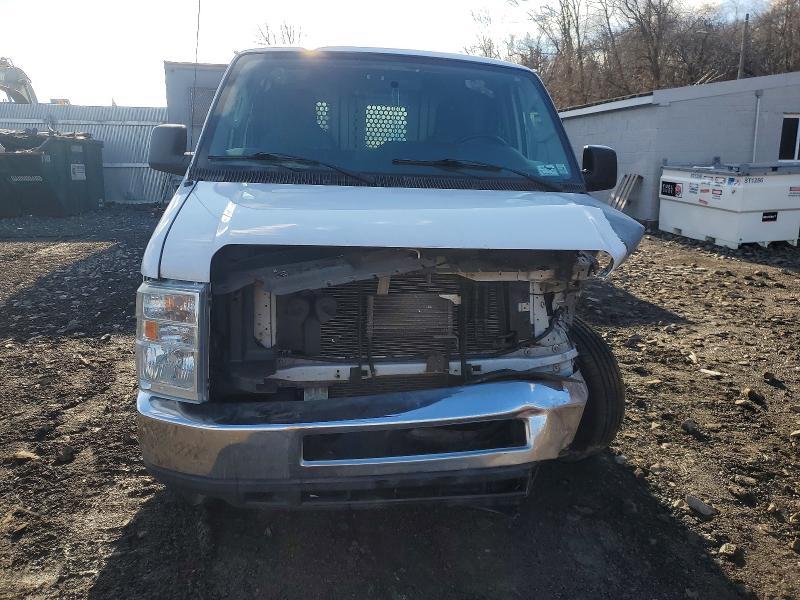 2013 Ford Econoline E250 van