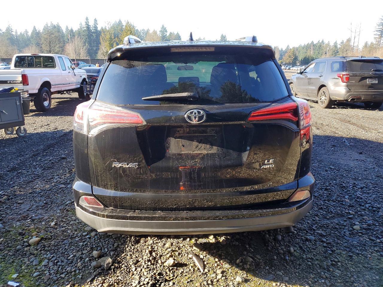 2016 Toyota Rav4 le