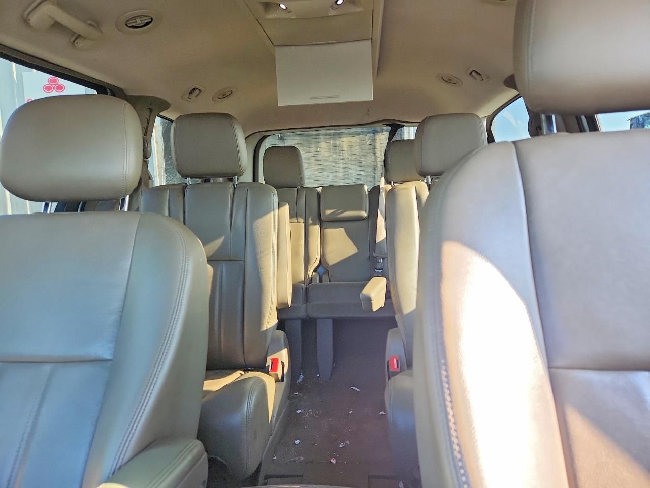 2013 Chrysler Town & Country Touring