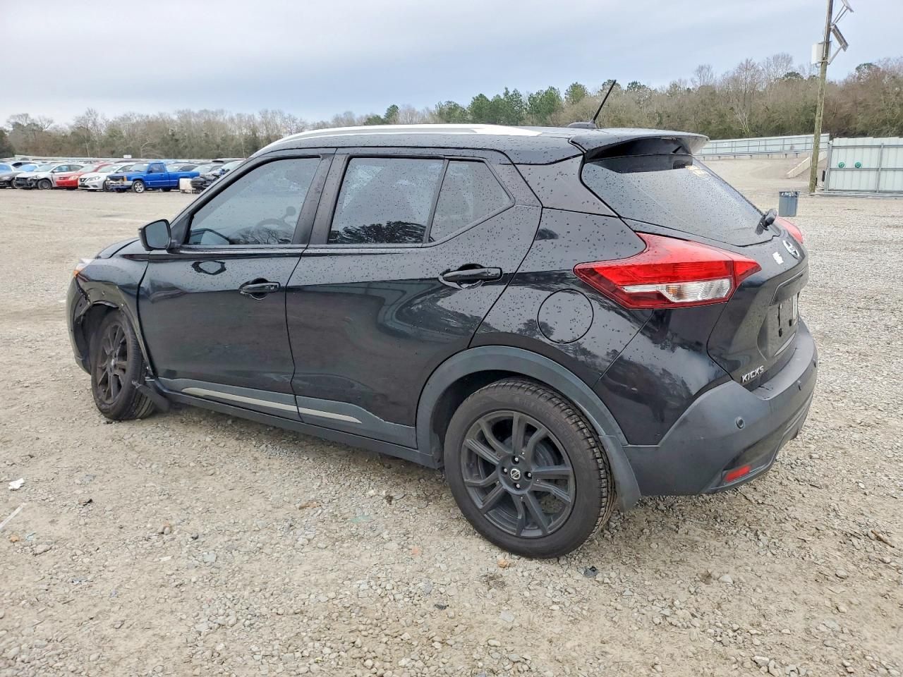 2020 Nissan Kicks sr