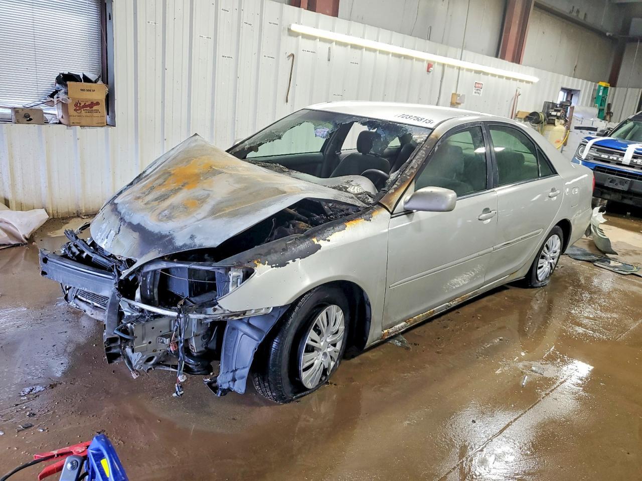 2003 Toyota Camry le