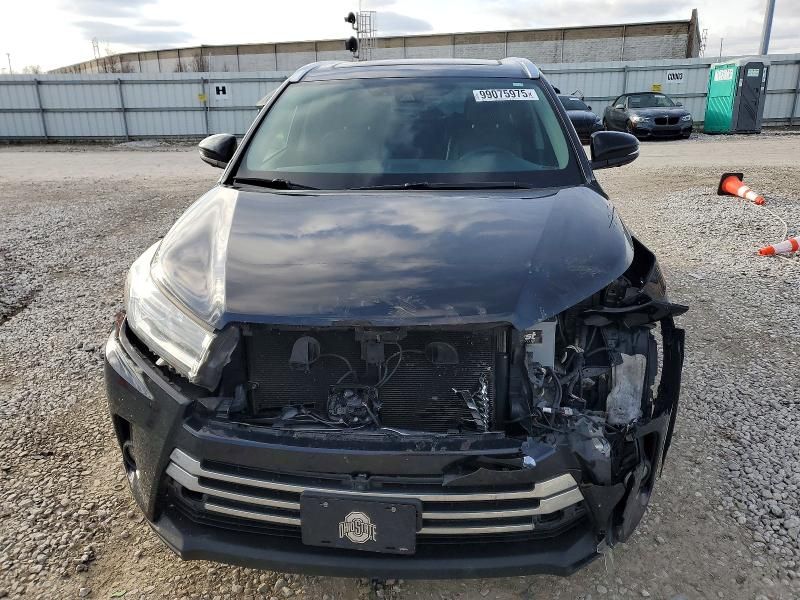 2017 Toyota Highlander Limited