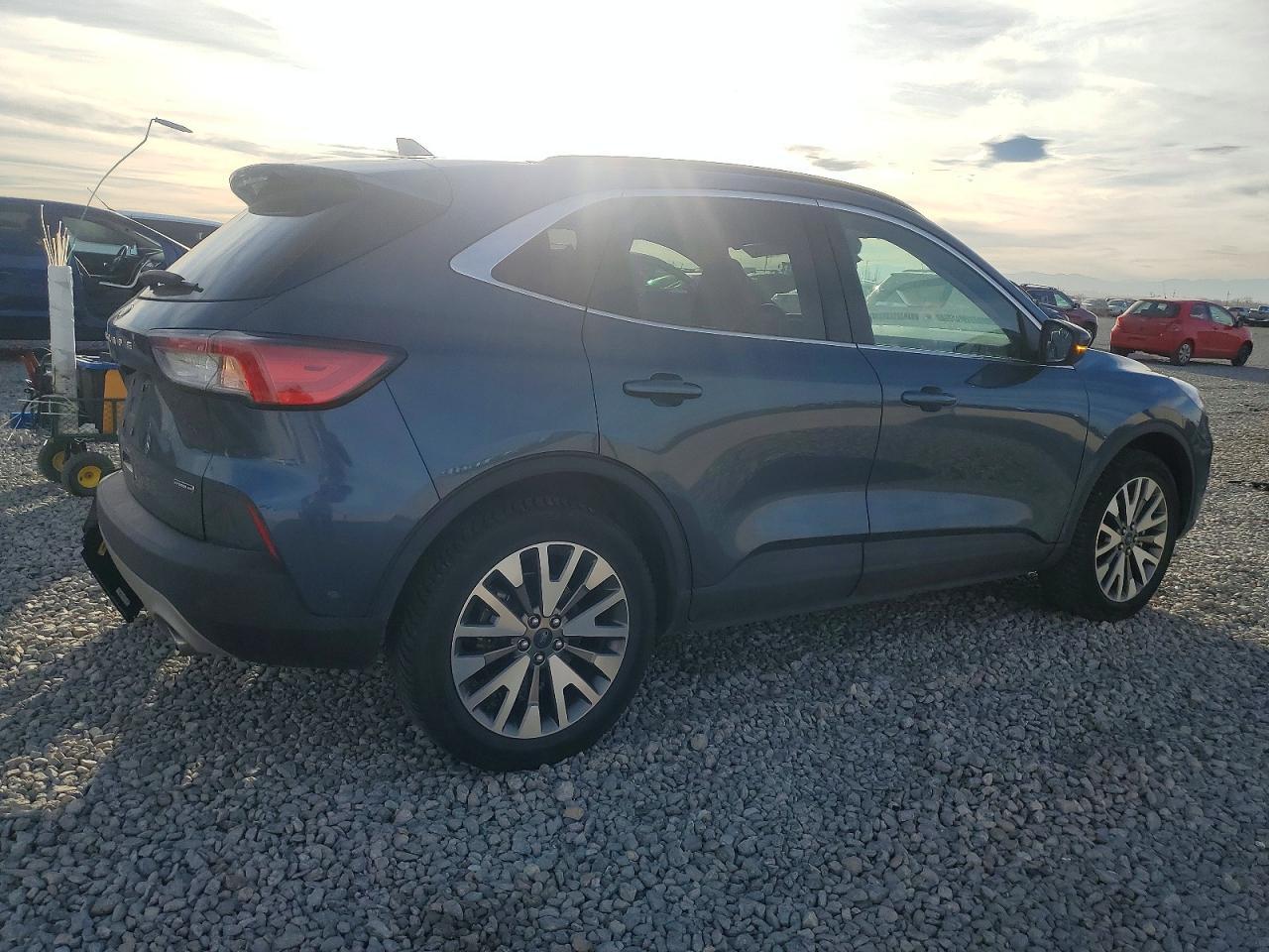 2020 Ford Escape Titanium