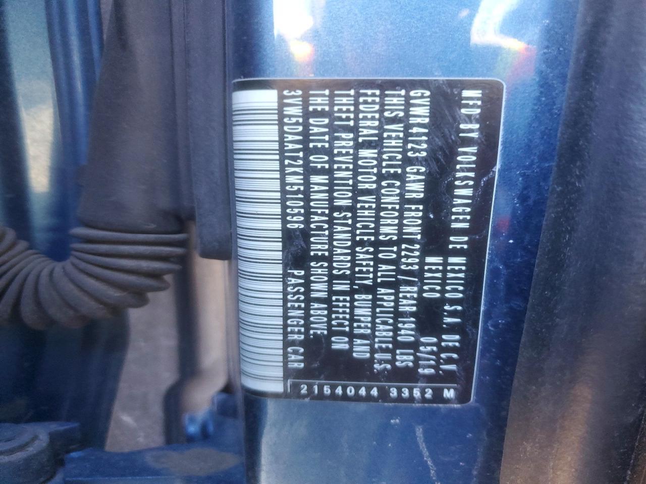 2019 Volkswagen Beetle s