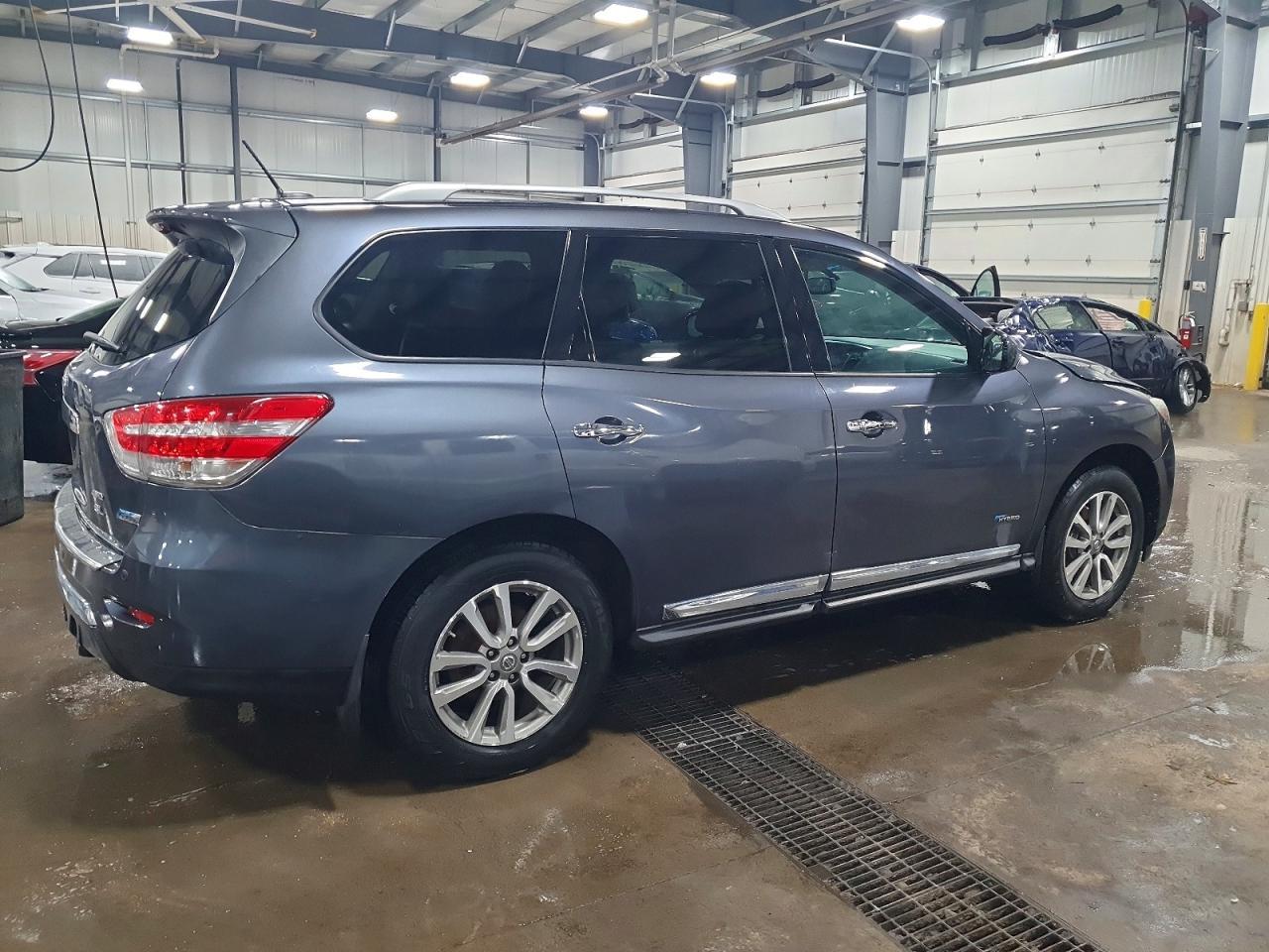 2014 Nissan Pathfinder sv Hybrid