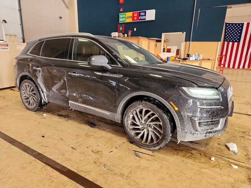 2019 Lincoln Nautilus Reserve