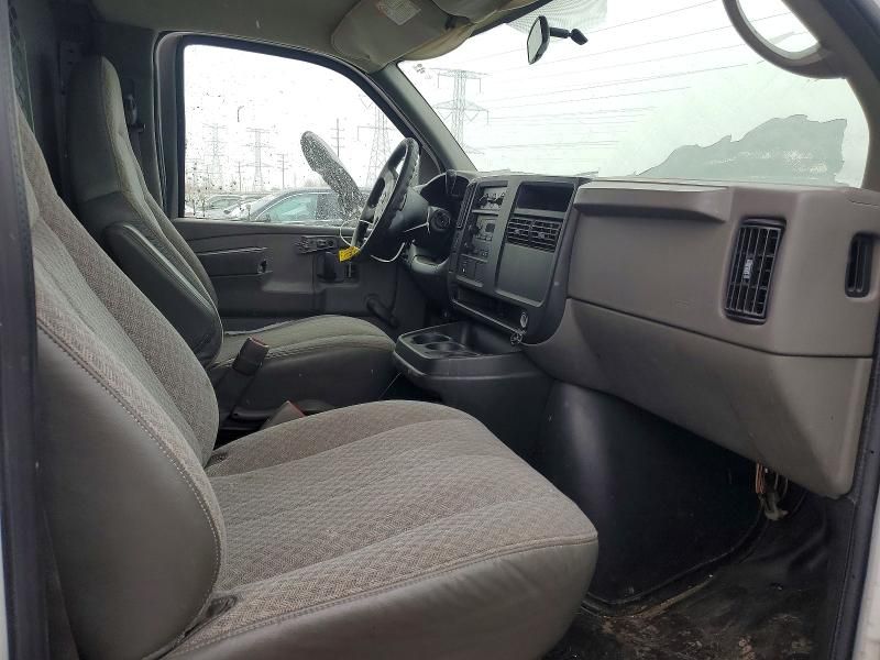 2007 Chevrolet Express G2500 Delivery Van