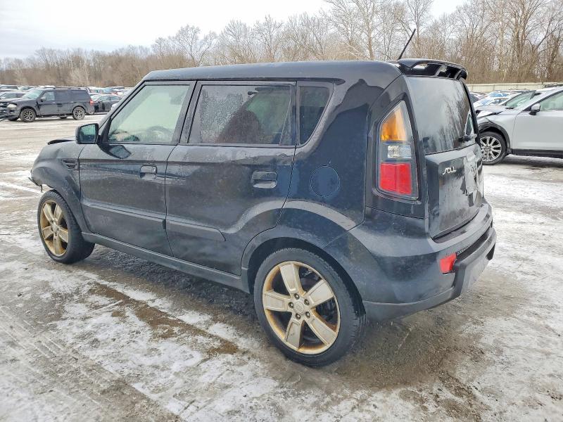 2010 KIA Soul +