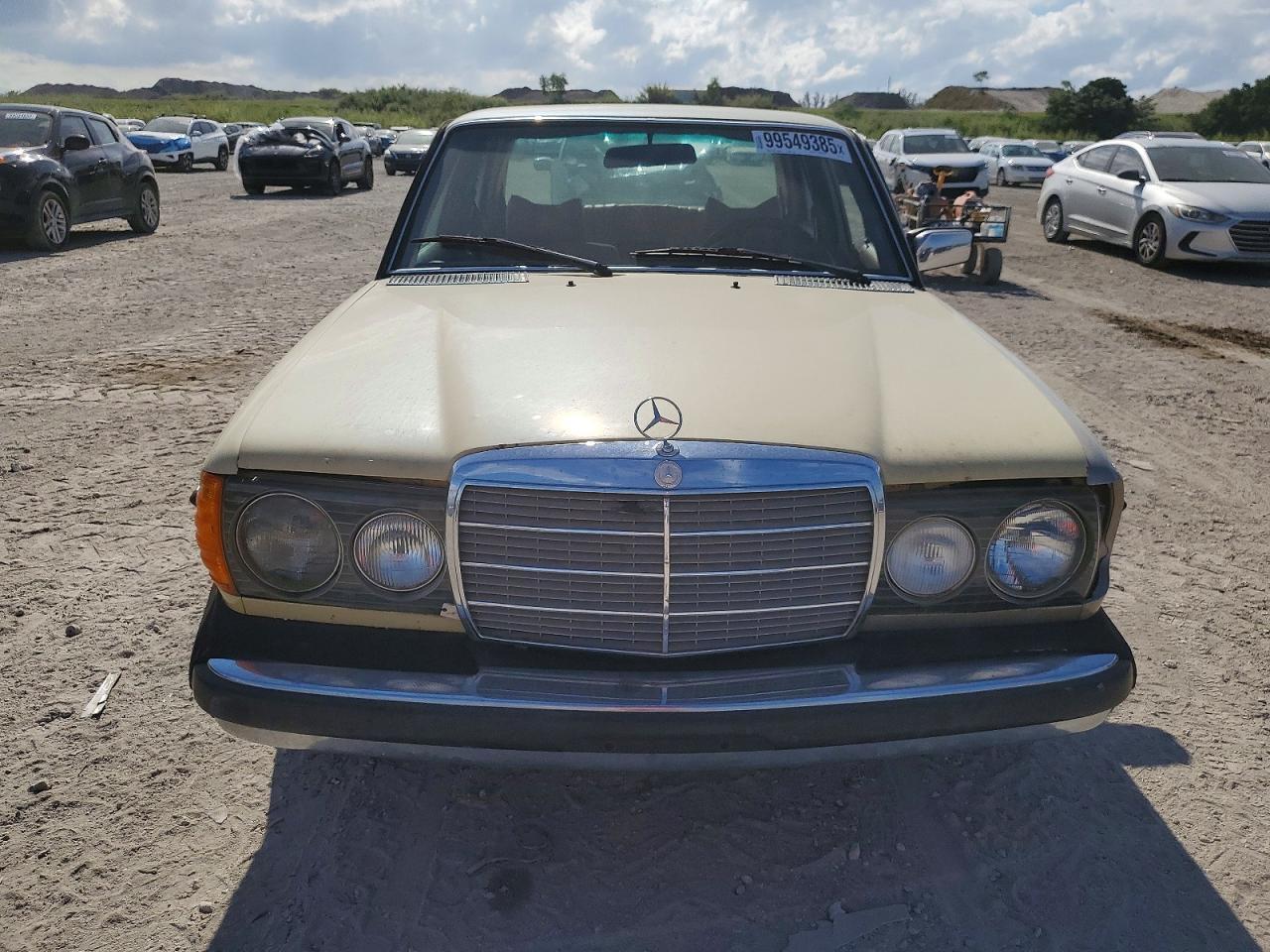 1977 Mercedes-Benz 1977 Mercedes Benz 300-class