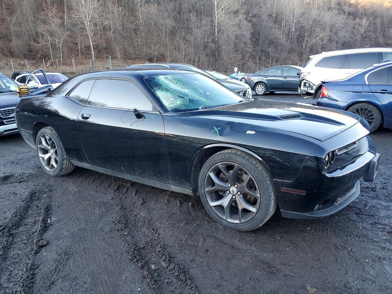 2017 Dodge Challenger sxt