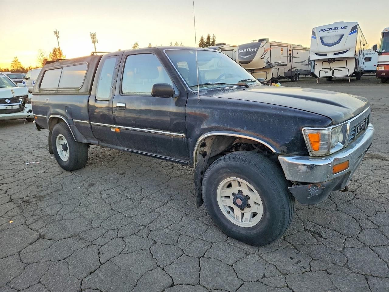 1989 Toyota Pickup 1/2 TON Extra Long Wheelbase SR5