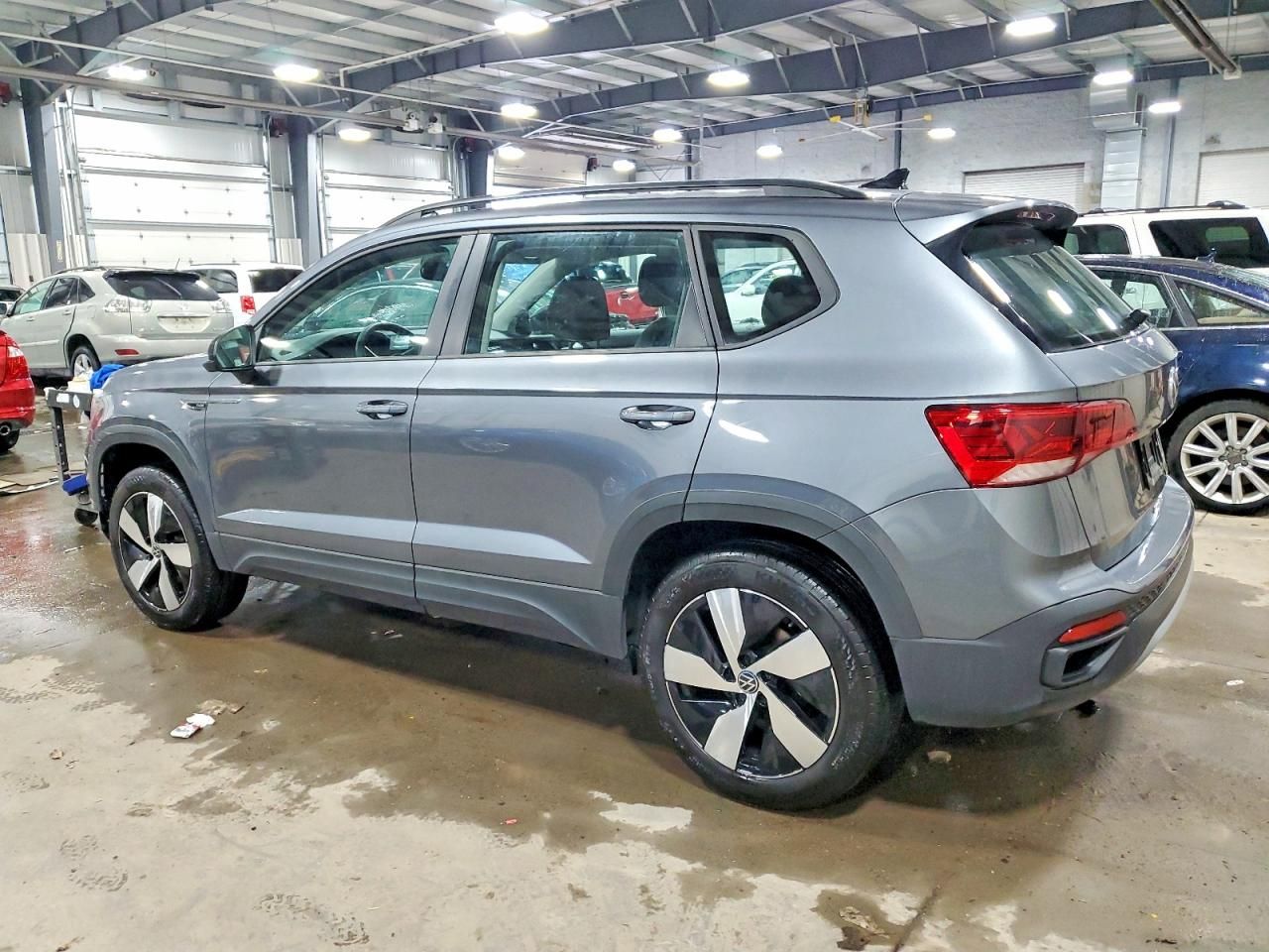 2024 Volkswagen Taos s