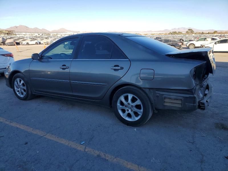 2005 Toyota Camry le