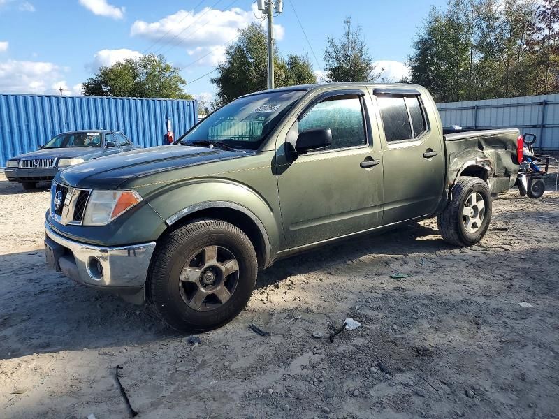 2005 Nissan Frontier Crew cab le