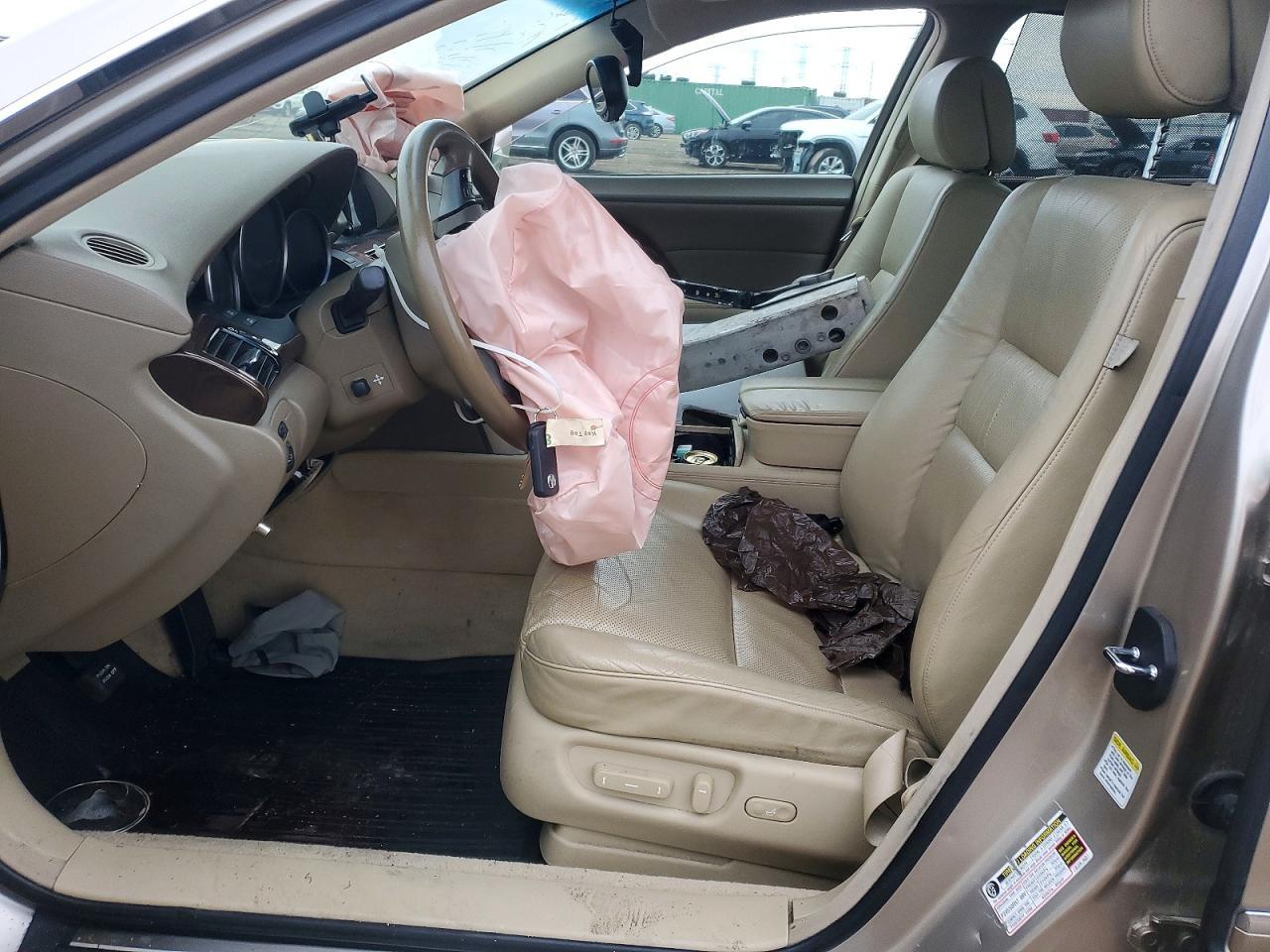 2005 Acura RL