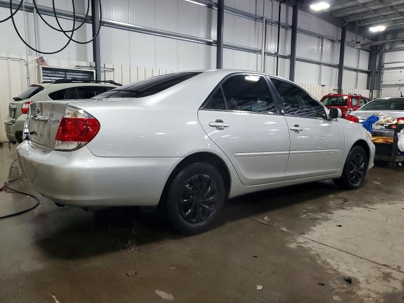 2006 Toyota Camry le